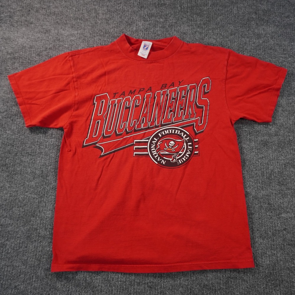 Logo 7 Tampa Bay Buccaneers T-Shirt Mens Large Red Vintage NFL Graphic Tee